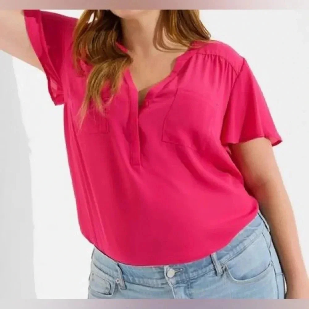 Torrid Harper Georgette Pullover Flutter Sleeve Blouse Size 5. Pink